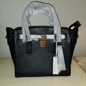 Michael Kors- The Hamilton Black